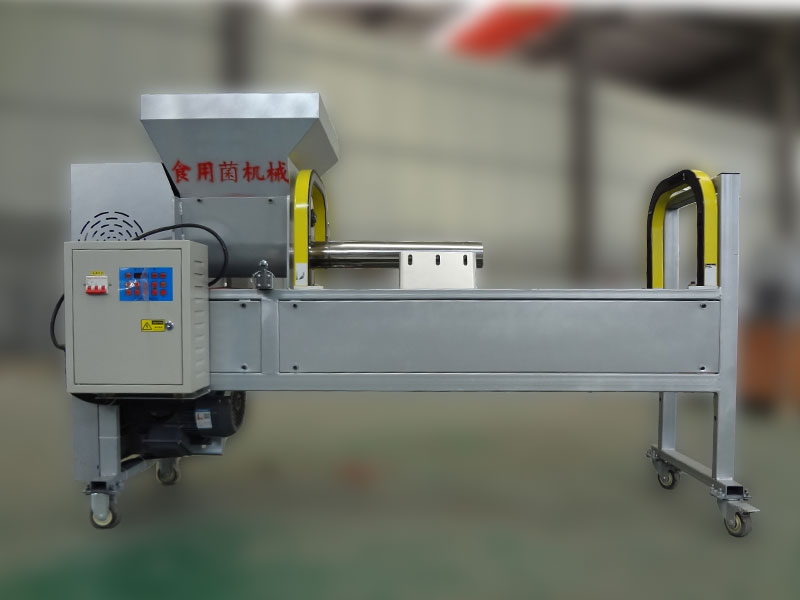 力信機(jī)械數(shù)控防爆筒自動(dòng)裝袋機(jī)